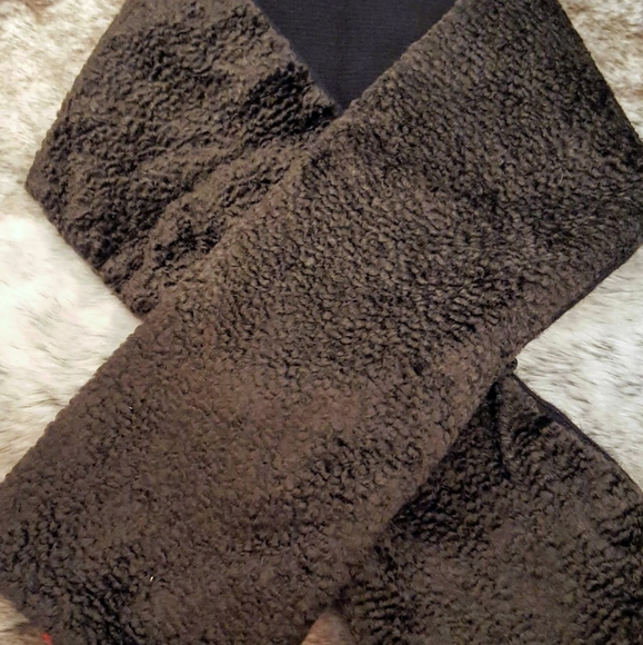 NWT Holt Renfrew Collar/Scarf with tags - Picture 1 of 1